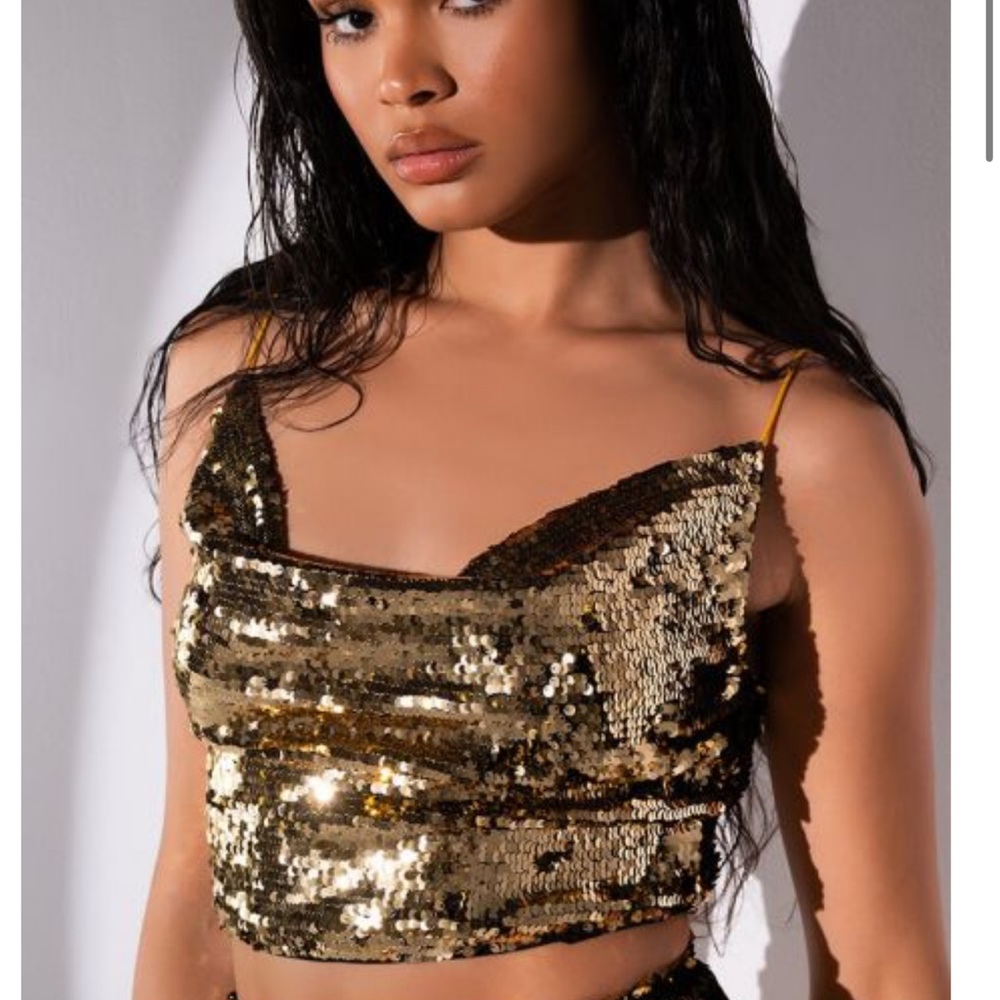 THANK THE ACADEMY SLEEVELESS COWL NECK CROP TOP IN GOLD